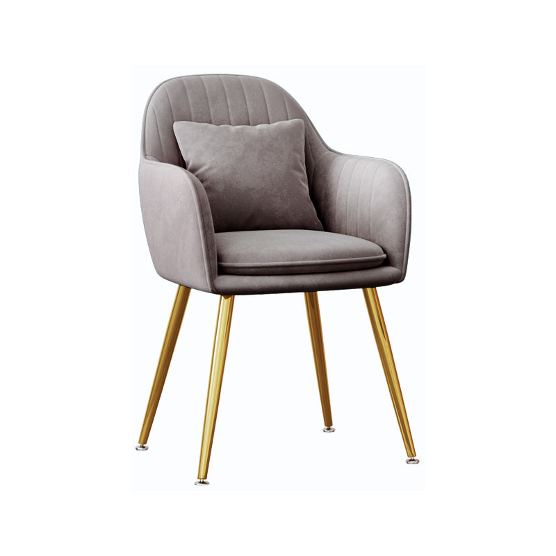 Silla de comedor de metal de estilo escandinavo Silla tapizada dormitorio con brazo