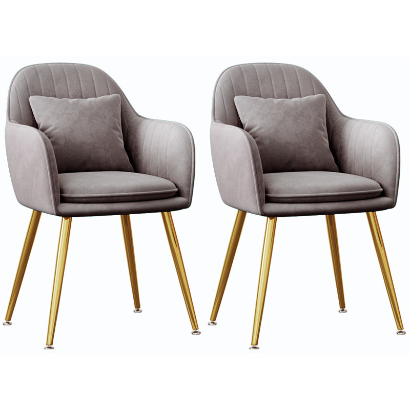 Silla de comedor de metal de estilo escandinavo Silla tapizada dormitorio con brazo