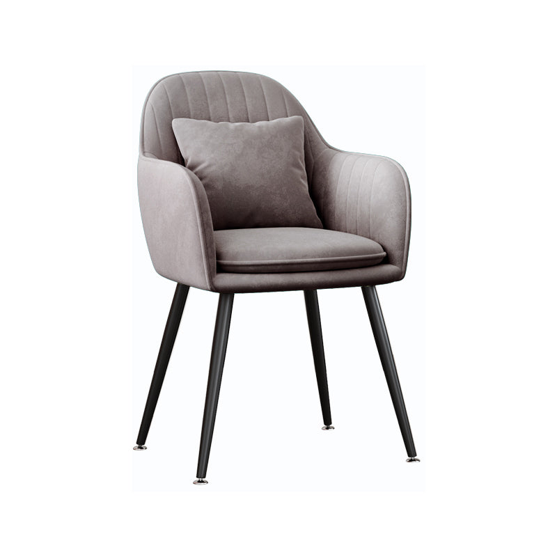 Silla de comedor de metal de estilo escandinavo Silla tapizada dormitorio con brazo