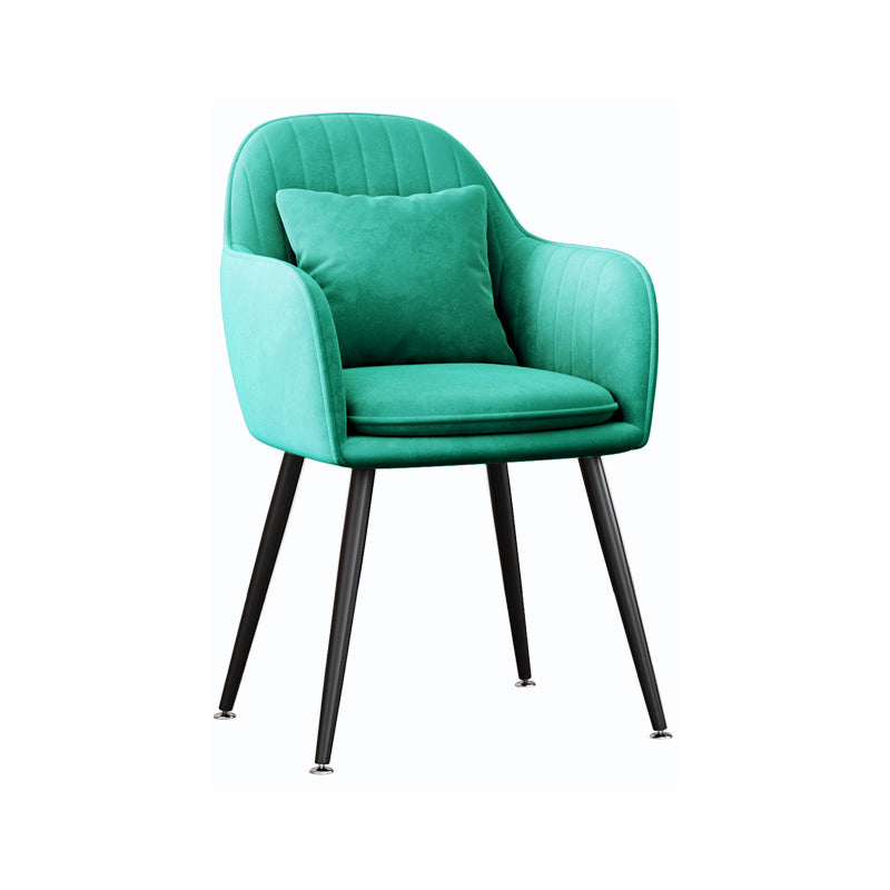 Silla de comedor de metal de estilo escandinavo Silla tapizada dormitorio con brazo