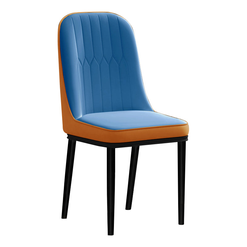Silla de comedor de estilo escandinavo, silla acolchada con respaldo sólido de comedor de metal