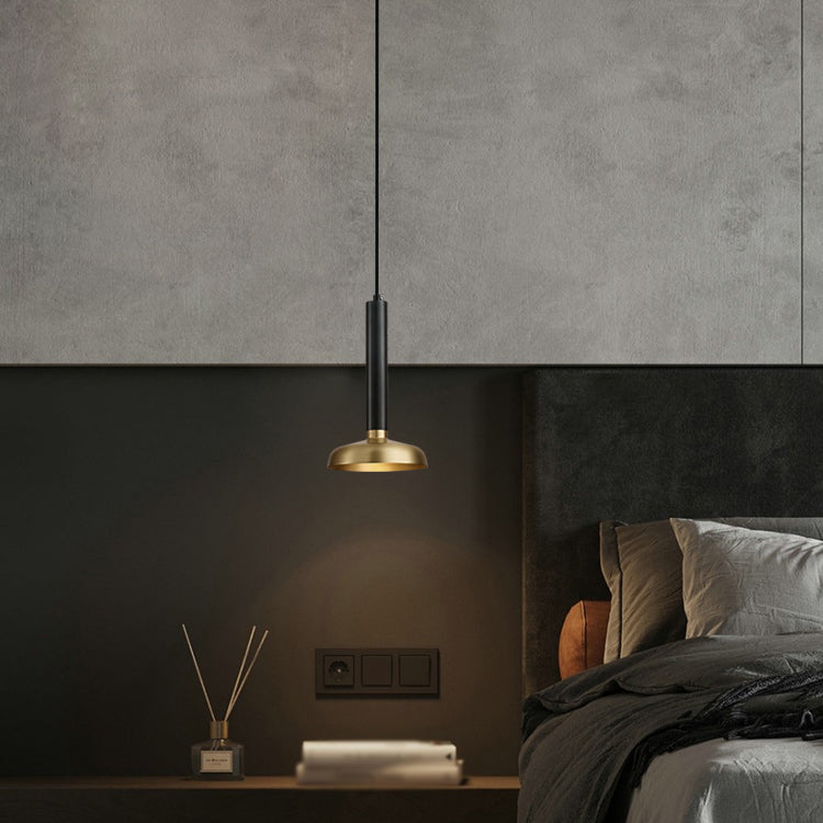 Moderne luxuriöse Single -Anhänger Leichte Kupferstange Hängelampe in Schwarz und Gold