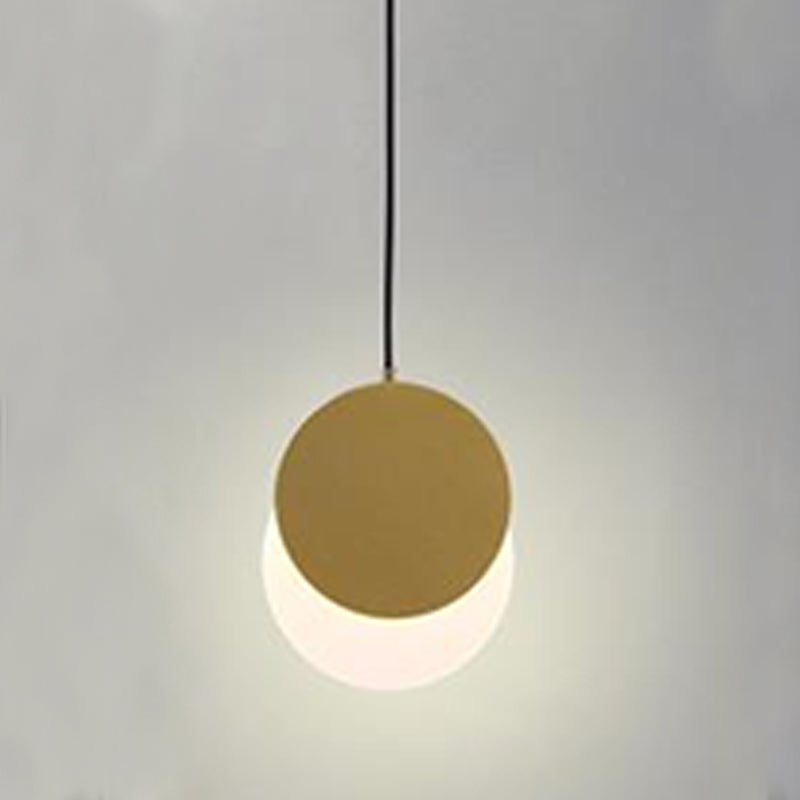 Luce a ciondolo a LED in ferro laccata nella moderna lampada appesa rotabile acrilica creativa per camera da letto