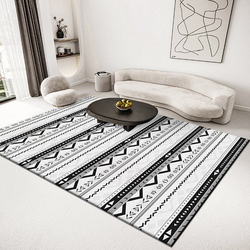 Persian Tribal Pattern Rug Polyester Carpet Non-Slip Backing Area Rug for Home Decoration