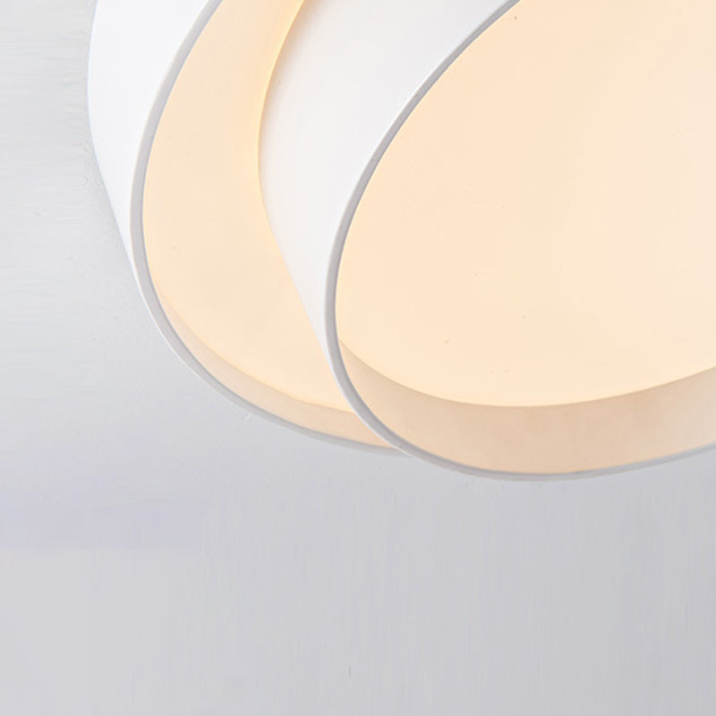 Luminaire de plafond en fer à montage encastré à LED circulaire concis et moderne avec abat-jour en acrylique