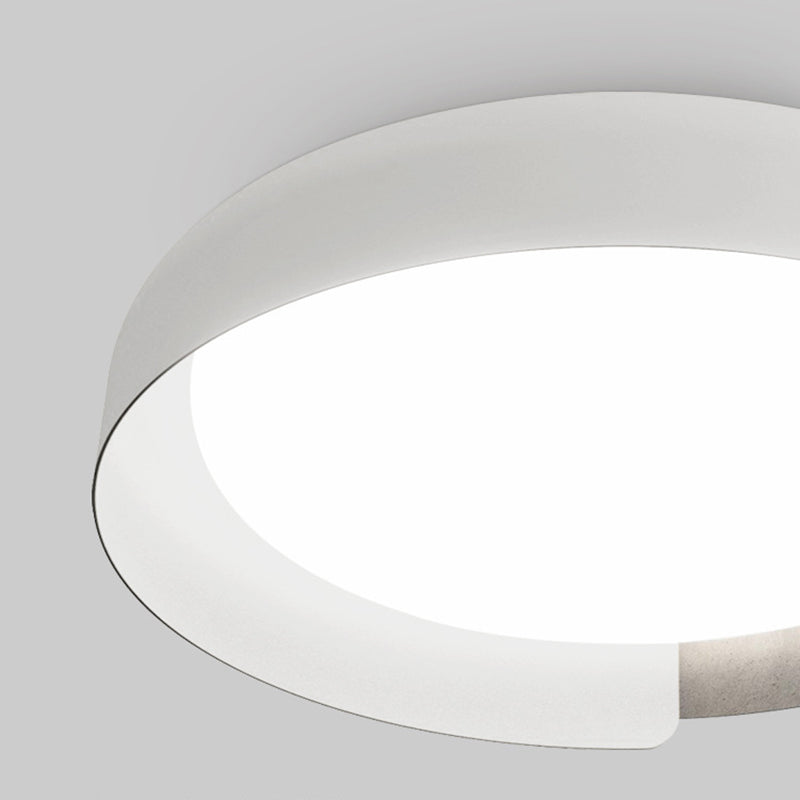 Lacquered Metal LED Ceiling Light in Modern Simplicity Acrylic Circular Flush Mount for Bedroom