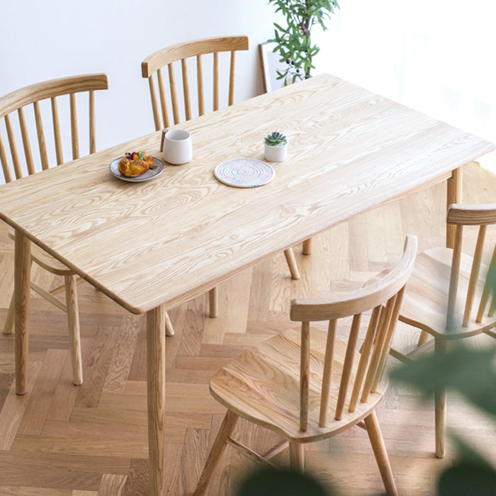 Mesa de comedor de madera rectangular en la naturaleza Mesa de madera de ceniza moderna con 4 patas