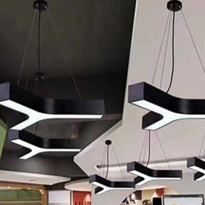 Lustre en forme de géométrie moderne en fer, 1 lumière vers le bas, éclairage suspendu pour le bureau