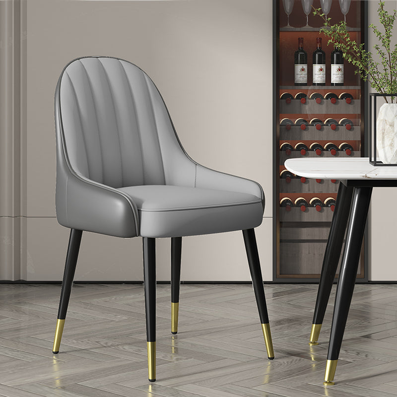 Silla de comedor tapizada de metal con respaldo Parsons de sillón escandinavo de interior