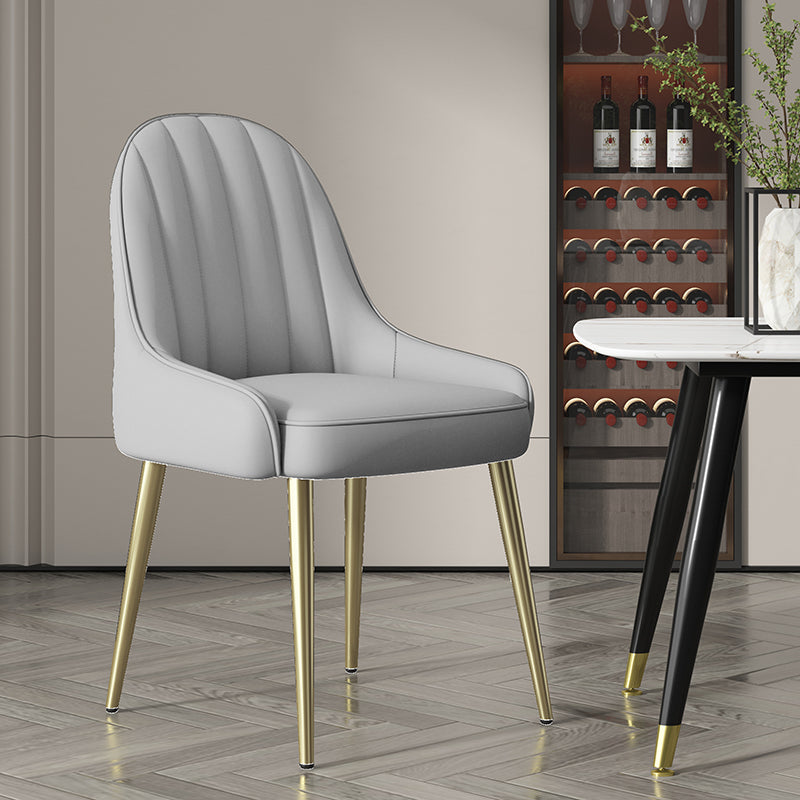 Silla de comedor tapizada de metal con respaldo Parsons de sillón escandinavo de interior