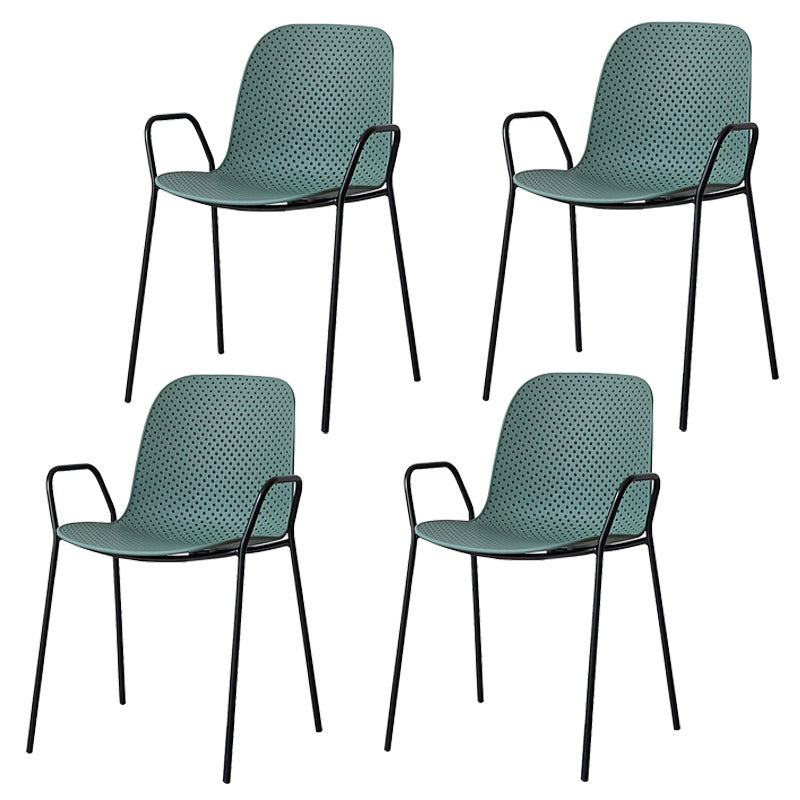 Sillas de comedor de plástico de cocina de estilo industrial que cenan sillones apilables con patas de metal