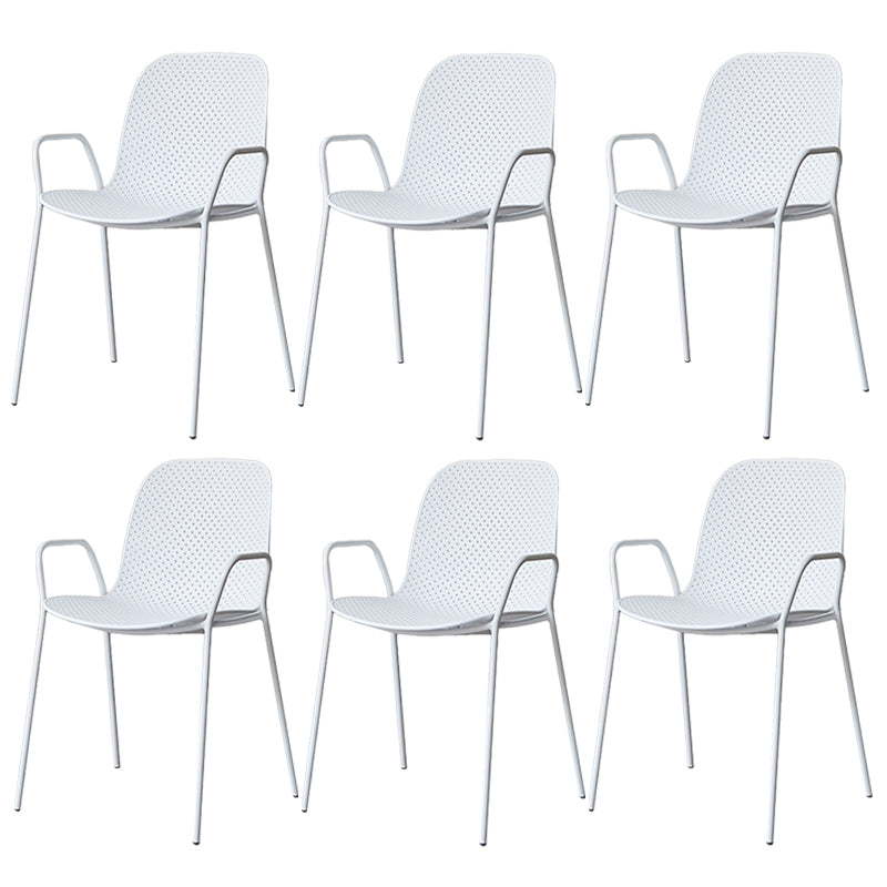 Sillas de comedor de plástico de cocina de estilo industrial que cenan sillones apilables con patas de metal