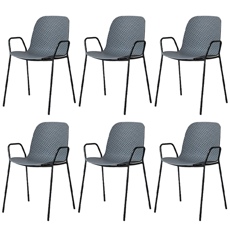 Sillas de comedor de plástico de cocina de estilo industrial que cenan sillones apilables con patas de metal