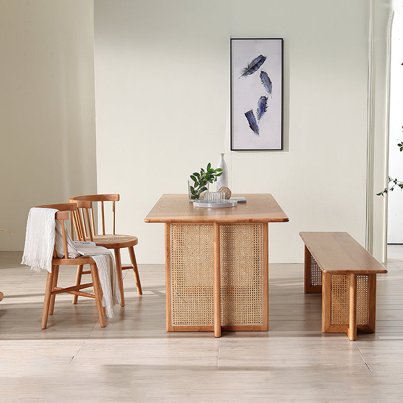 Rechthoek houten eettafel moderne eiken tafel in de natuur met dubbele voetstuk