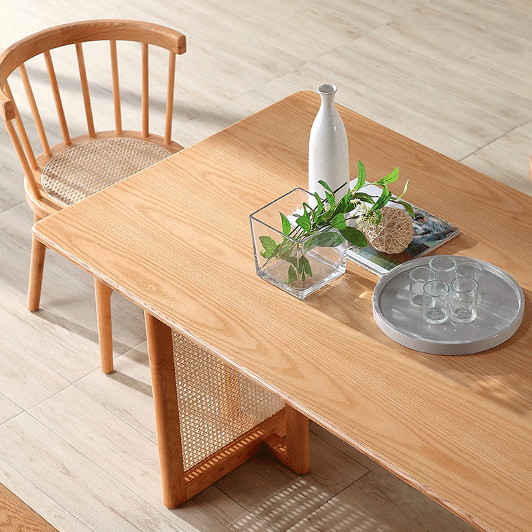 Rechthoek houten eettafel moderne eiken tafel in de natuur met dubbele voetstuk