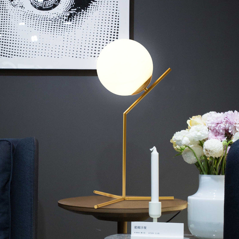 Lampada da comodino globale contemporaneo vetro latte 1 lettura della testa di lettura luce in nero/oro