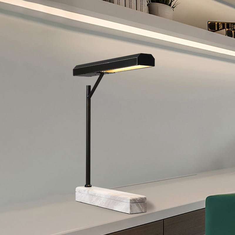 Metal Ombed Desk Light Moderniste LED Night Table Lampe en noir avec base en marbre