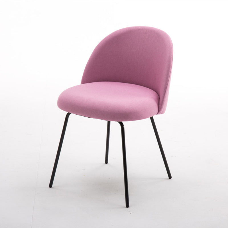 Chaise d'appoint de salle à manger rembourrée scandinave, finition mate, chaise de salle à manger Parsons