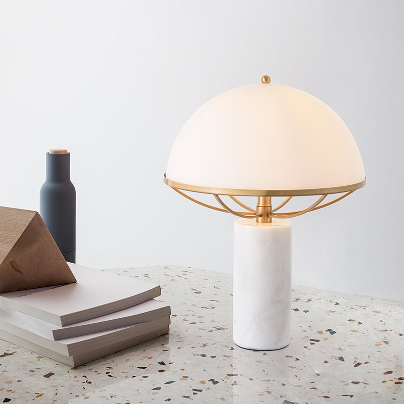 GOLD HEMISPERE Task Lamp Modernismus 1 Kopf Opalglas Tischlicht mit Marmorbasis