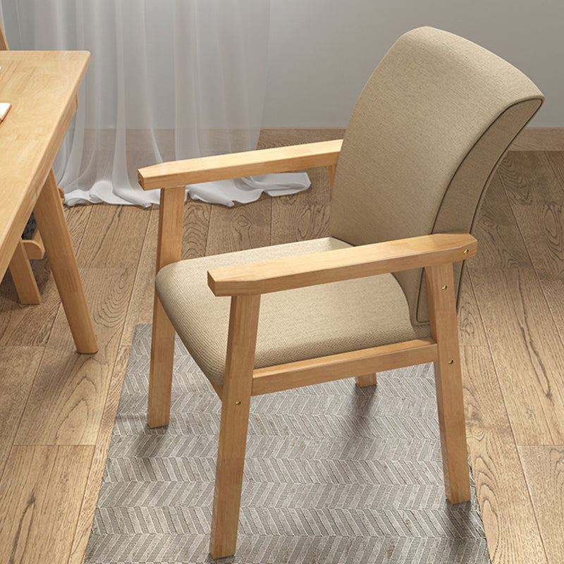 Silla de comedor interior de madera tapizada con respaldo sólido contemporáneo
