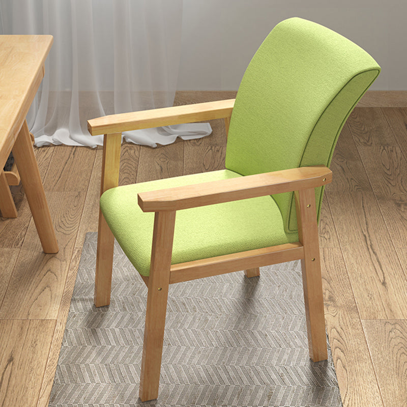 Chaise de salle à manger simple en bois rembourrée à dossier solide de fauteuil contemporain d'intérieur