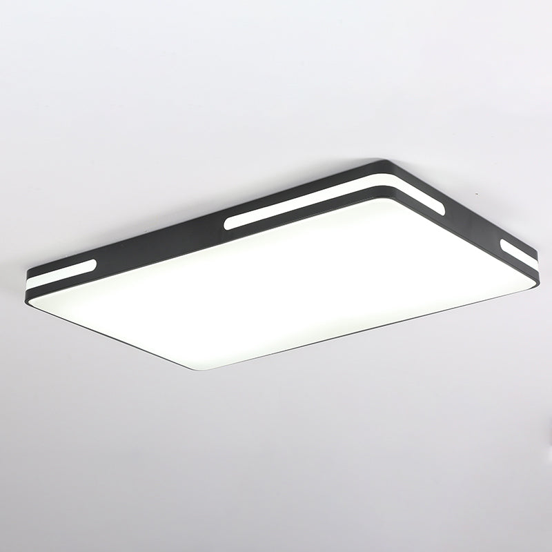 Lámpara de techo LED con montaje empotrado simple y pantalla acrílica