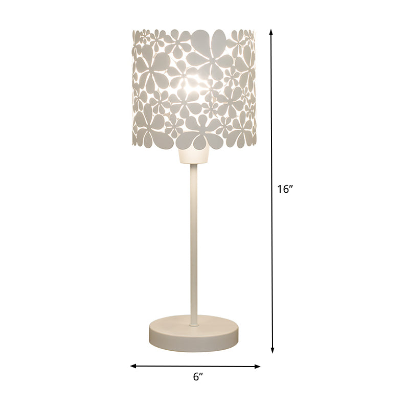 Contemporáneo 1 Bulbo Tarea Iluminación Flor blanca Lámpara de escritorio pequeño con sombra de metal