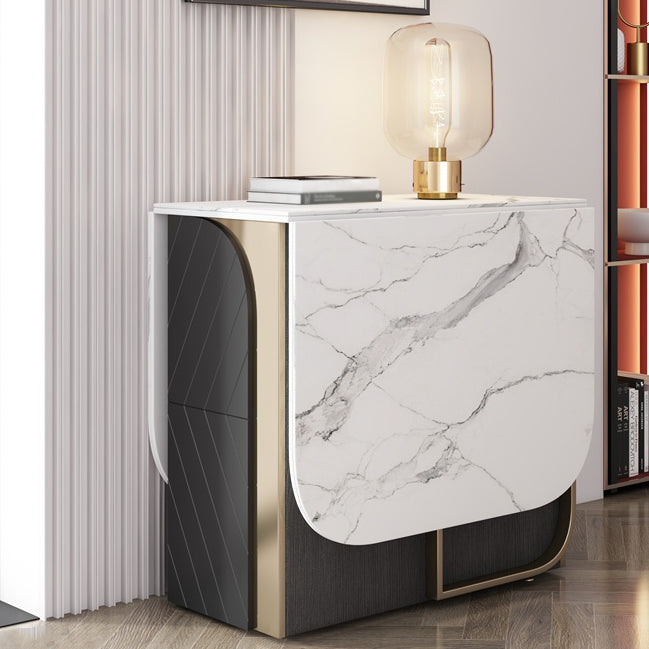 Mesa de comedor rectangular moderna de piedra sinterizada de cabello de 63 "con marco de oro