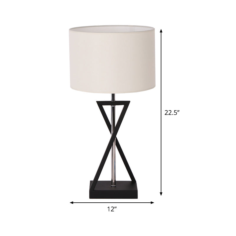 Modernisme 1 Hoofdtafel Licht Wit Witte Cilindrische kleine bureaulamp met stofschaduw
