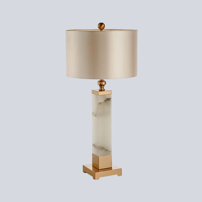 1 Kopf Wohnzimmer Schreibtisch Lampe moderne goldene Tischlicht mit zylindrischem Stoffton