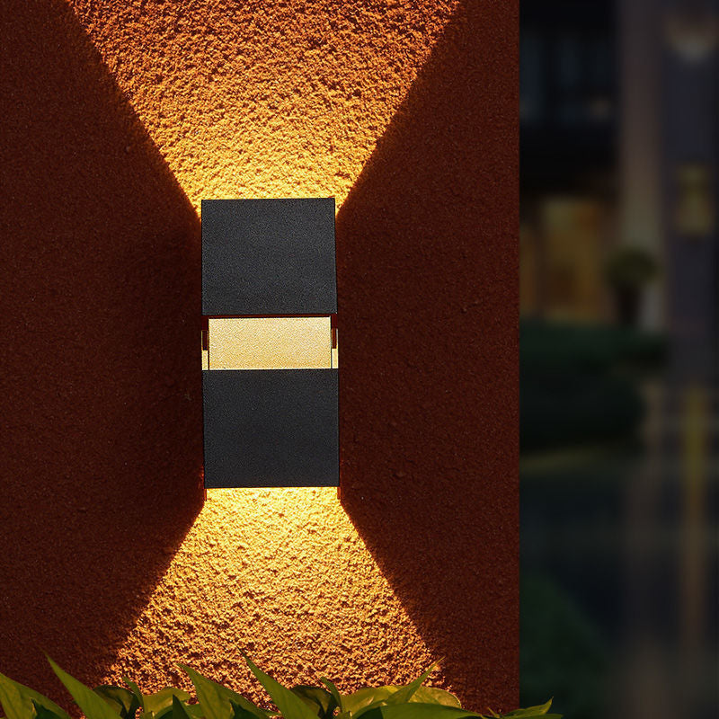 Luces de apliques de pared rectangulares de 2 luces Estilo contemporáneo de lavadora de pared de metal