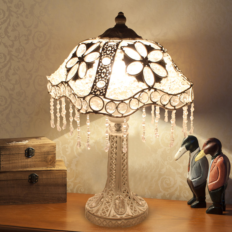 Bohemian mit einer Gekibeled -Tischbeleuchtung 1 Glühbirnen -Metall -Nachttisch Licht in Weiß/Rot/Gelb für Wohnzimmer