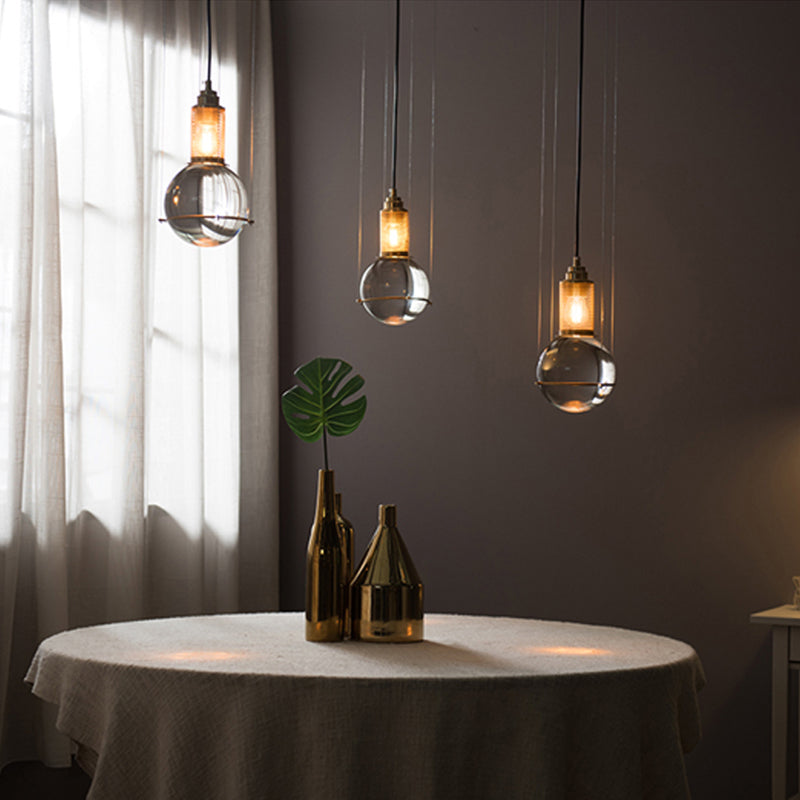Moderne luxe enkele hanglamp licht elektroplate Iron Globe hangende lamp met kristalschaduw