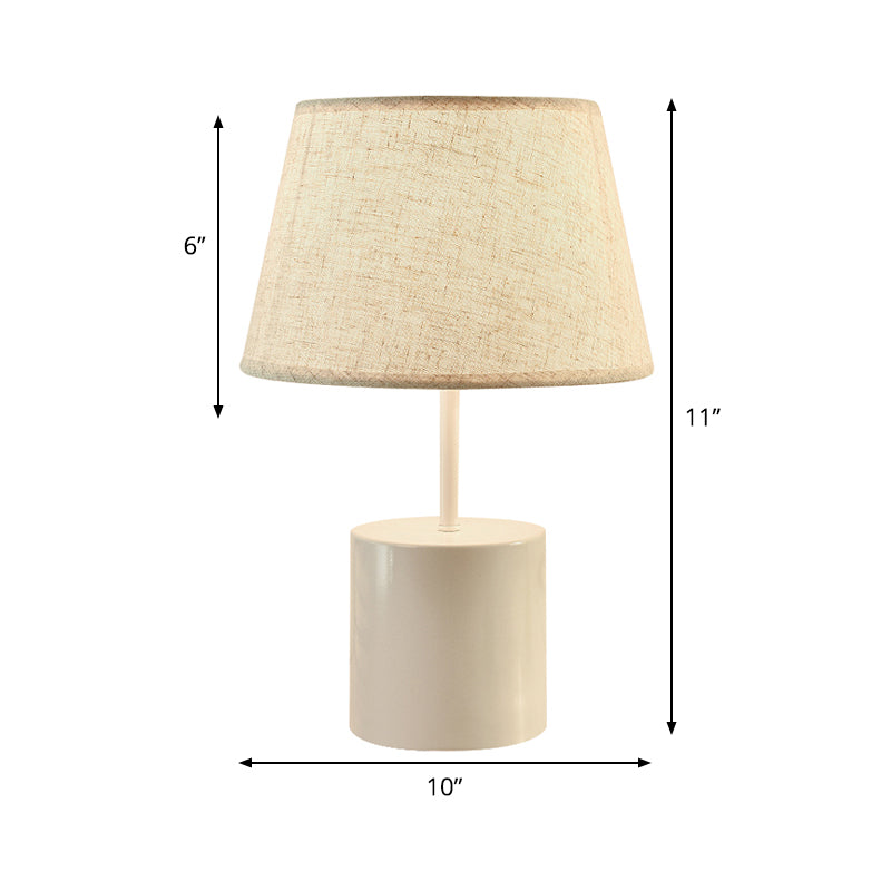 Tissu table conique lampe nordique 1 tête de lin de la tête Lumière de bureau avec cylindre blanc métallique