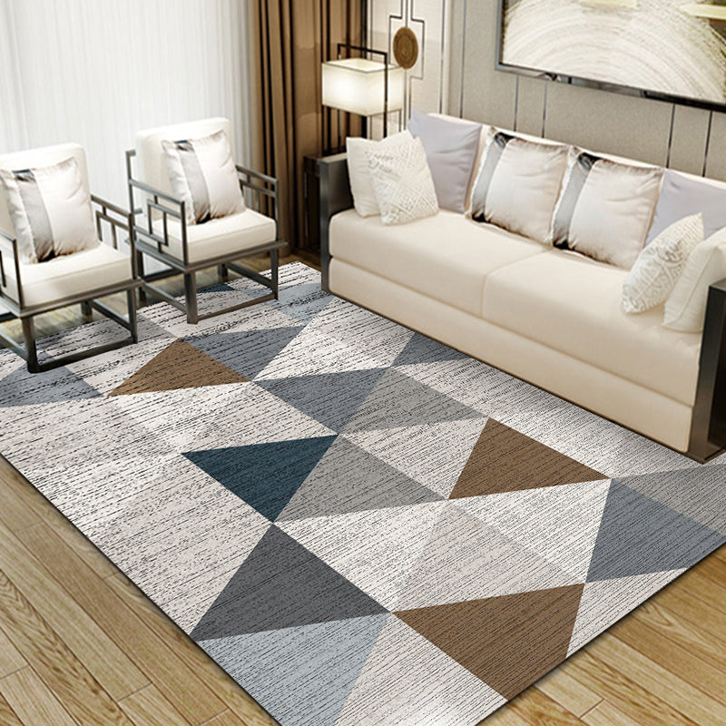 Black Modern Rug Polyster Triangle Rug Stain Resistant Rug for Living Room