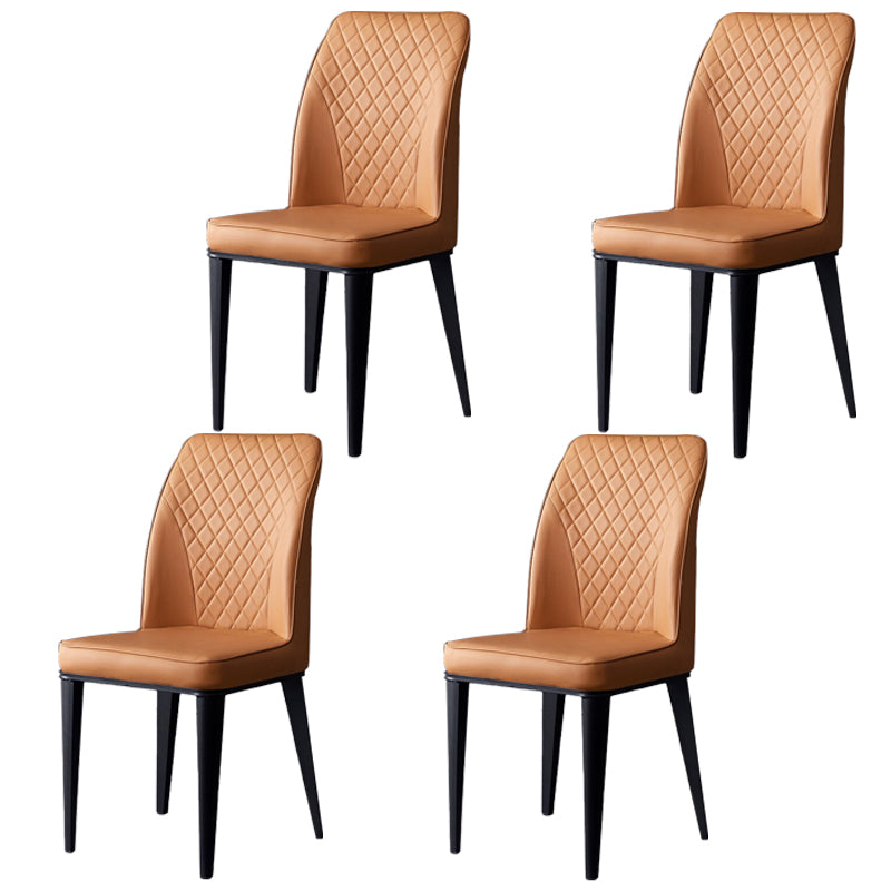 Silla lateral interior escandinava Silla de comedor con respaldo sólido tapizada de metal