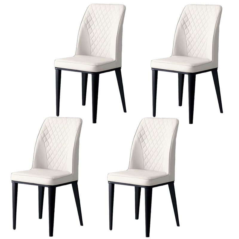 Silla lateral interior escandinava Silla de comedor con respaldo sólido tapizada de metal