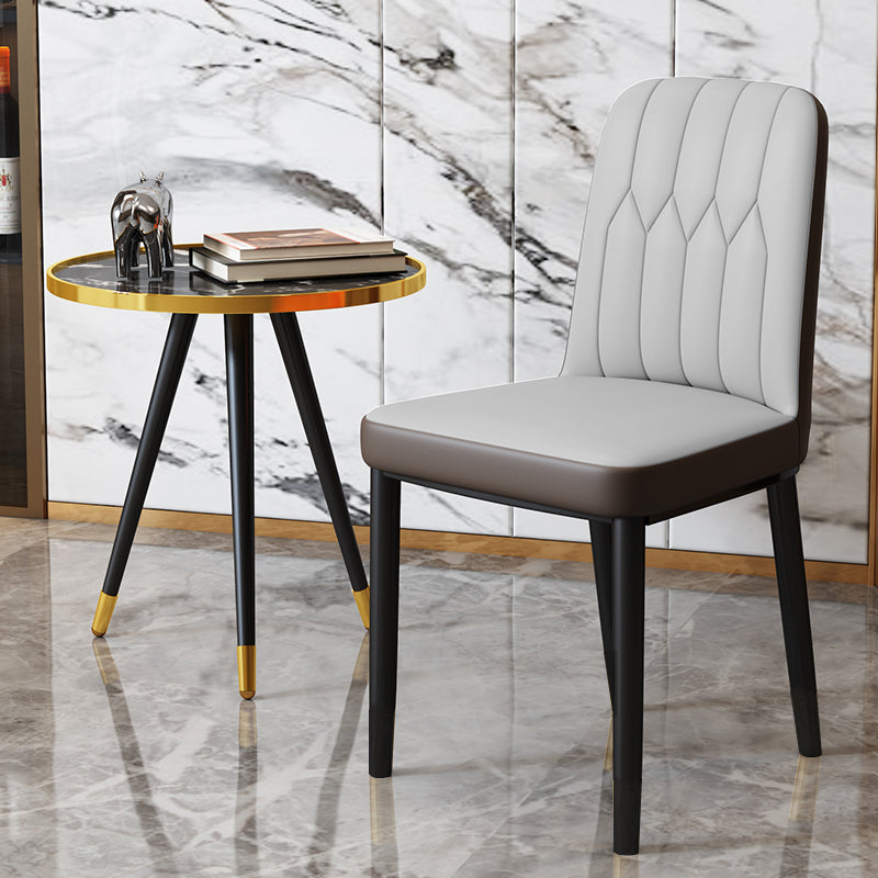 Chaise d'appoint d'intérieur scandinave, chaise de salle à manger rembourrée en métal avec dossier Parsons