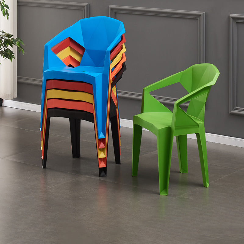 Silla lateral apilable con respaldo de listones de estilo moderno, sillas de comedor de plástico para uso doméstico