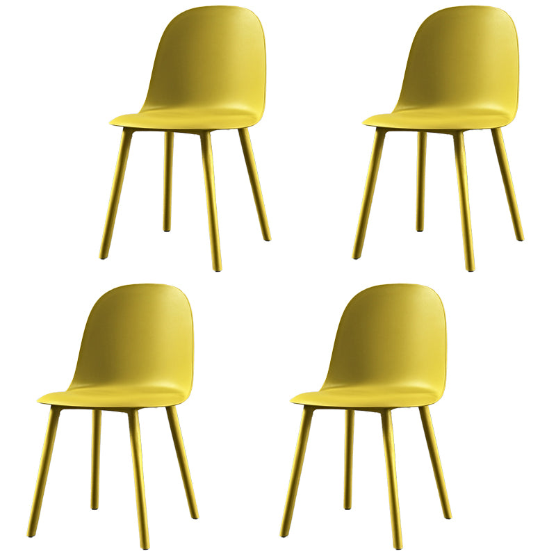Chaise d'appoint de restaurant scandinave en plastique, finition mate, chaise de salle à manger Parsons (Ensemble de 4)
