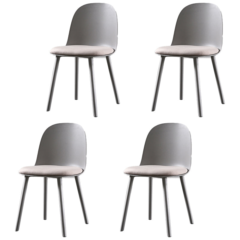 Chaise d'appoint de restaurant scandinave en plastique, finition mate, chaise de salle à manger Parsons (Ensemble de 4)