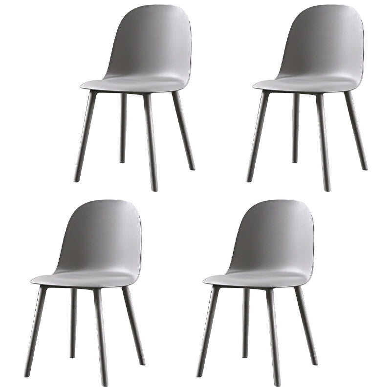 Chaise d'appoint de restaurant scandinave en plastique, finition mate, chaise de salle à manger Parsons (Ensemble de 4)