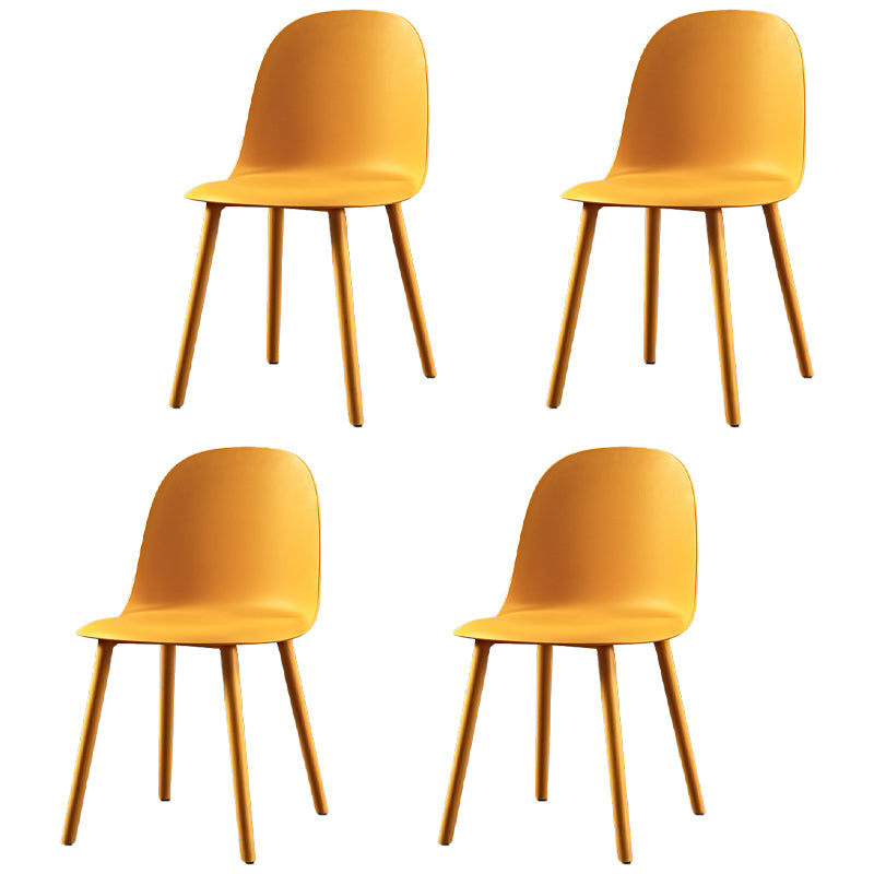Chaise d'appoint de restaurant scandinave en plastique, finition mate, chaise de salle à manger Parsons (Ensemble de 4)