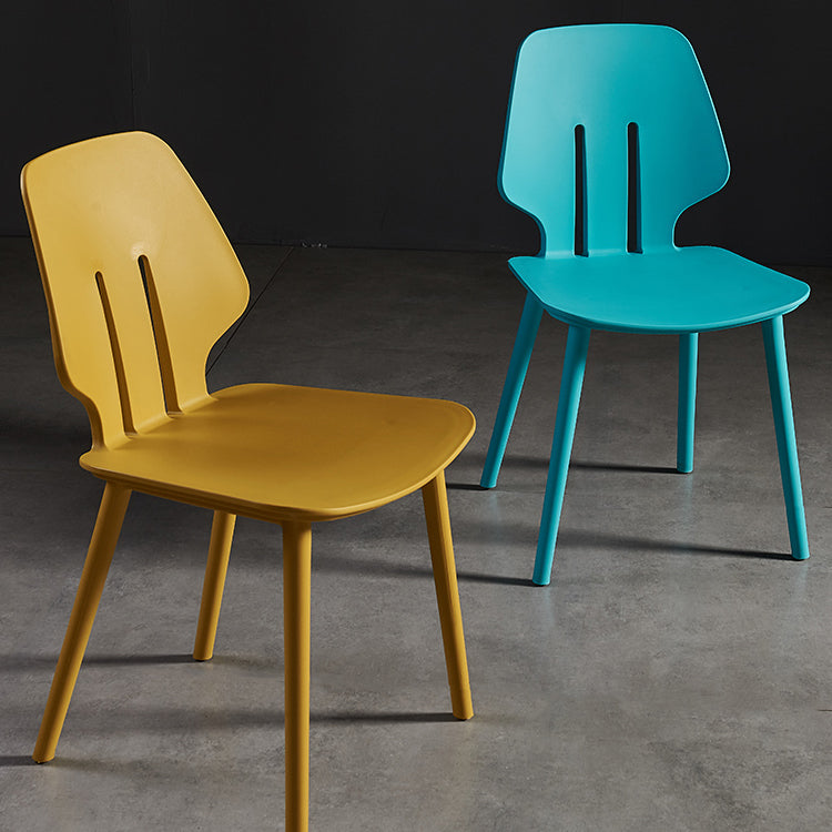 Chaises de salle à manger scandinaves sans accoudoirs Chaises d'appoint en plastique (Ensemble de 4)
