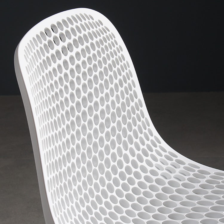 Silla de comedor de plástico de estilo escandinavo, silla sin brazos con respaldo sólido y patas de madera
