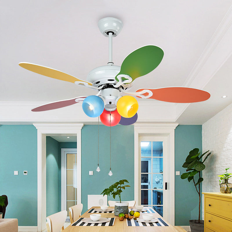 Ventilador de techo de globo iluminación de niños estilo azul-amarillo azul 3 luces de 42 "w lámpara de montaje de semi rascilla blanca con 5 cuchillas multicolores
