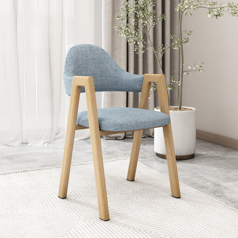Chaise d'appoint contemporaine en métal, chaise simple à dossier ouvert et rembourrée pour la maison