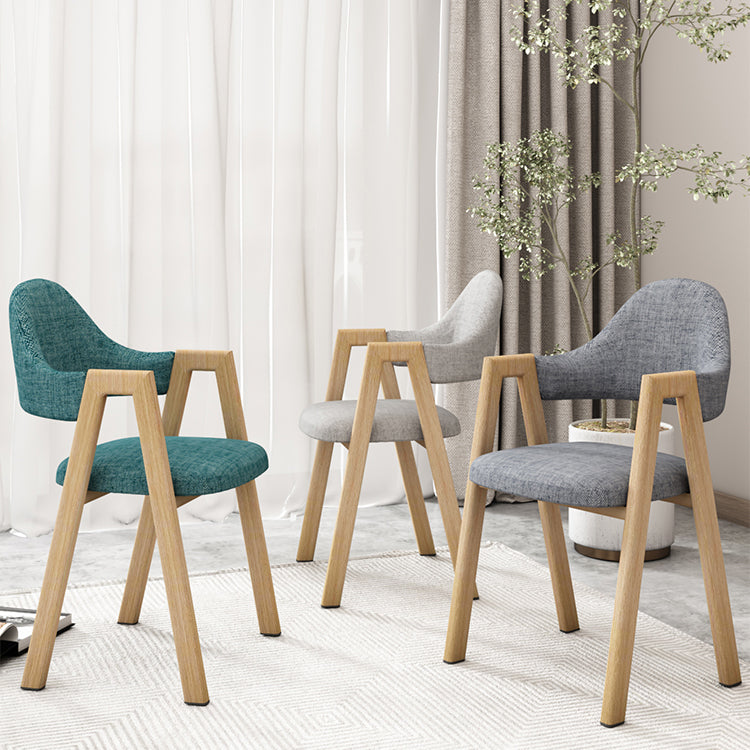 Chaise d'appoint contemporaine en métal, chaise simple à dossier ouvert et rembourrée pour la maison