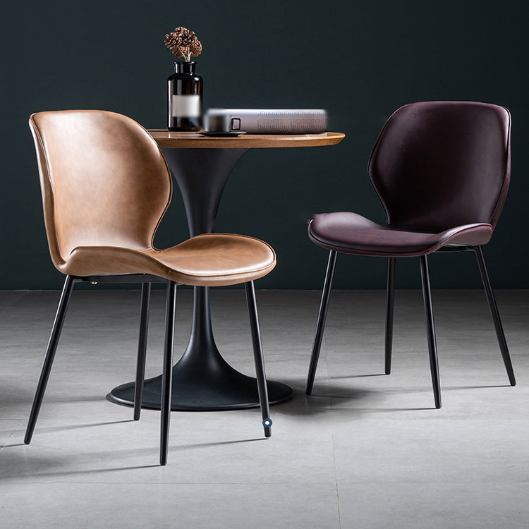 Chaise d'appoint scandinave en cuir avec finition mate et dossier à oreilles (Ensemble de 2)
