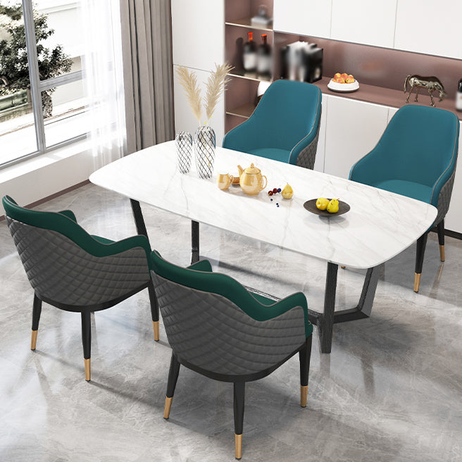 Solide achterkant van de achterste stoelen met stoffen met metalen benen gestoffeerde dineren met metalen benen
